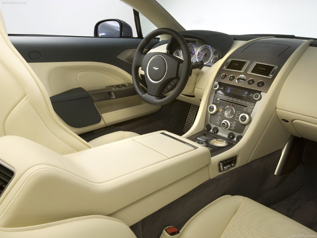 Aston Martin Rapide 5.9 V12